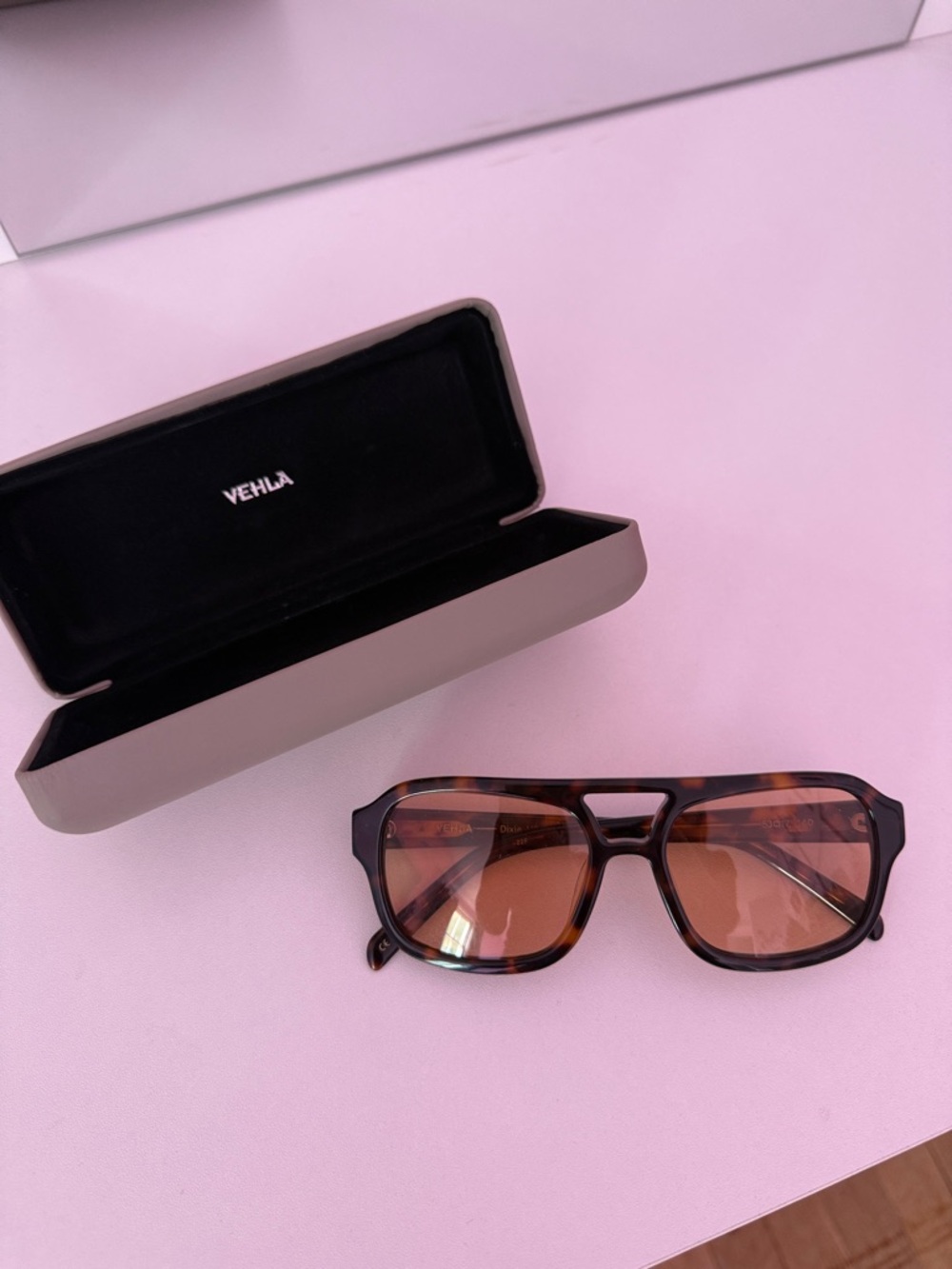 VEHLA Dixie Tortoiseshell  with Caramel Lens Sunglasses